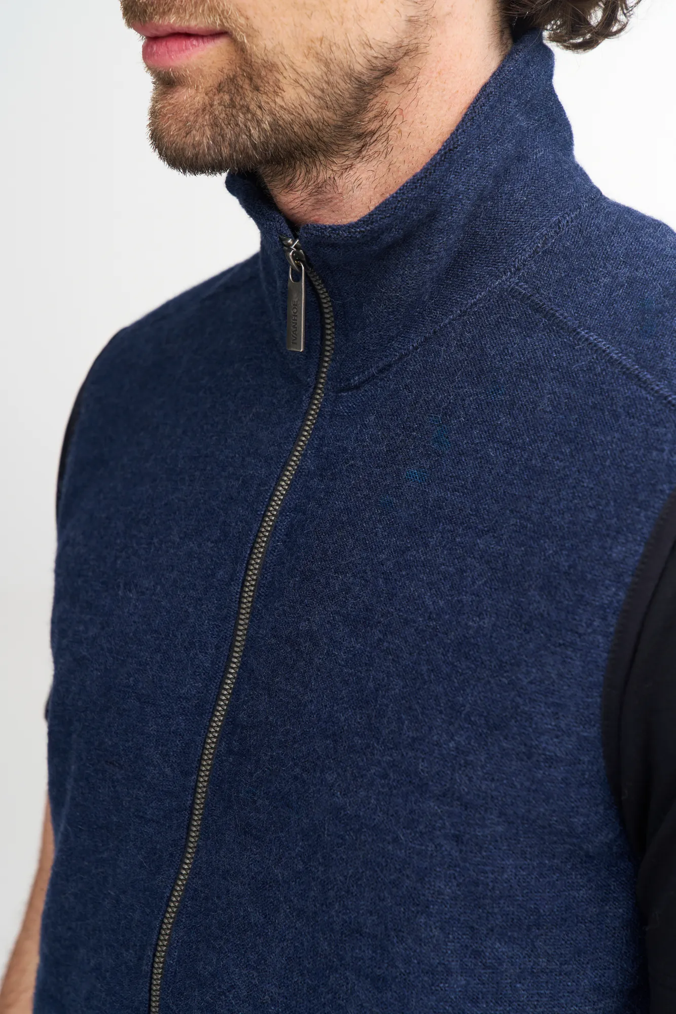 KURRE VEST, 60% FILTAD ULL, 40% LYOCELL   — GRAPHITE MARL - Image 3